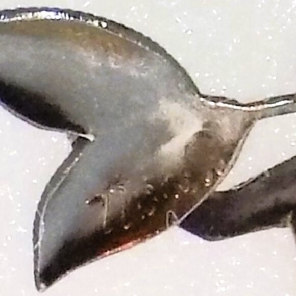 New Artisan Signed Sterling Silver Handcrafted Frog on Vine Drop Earrings - Picture 4 of 4